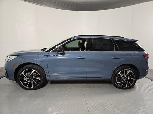 New 2026 Lincoln Corsair Grand Touring image 8