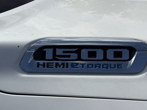 Used 2022 RAM 1500 Limited AWD/4WD image 6