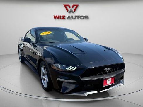 Used 2018 Ford Mustang Coupe RWD image 7