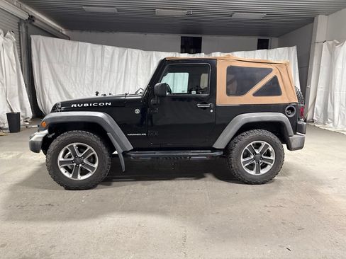 Used 2012 Jeep Wrangler Rubicon w/ PWR Convenience Group AWD/4WD image 4