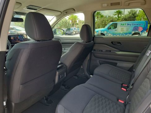 New 2026 Nissan Pathfinder SV FWD image 5