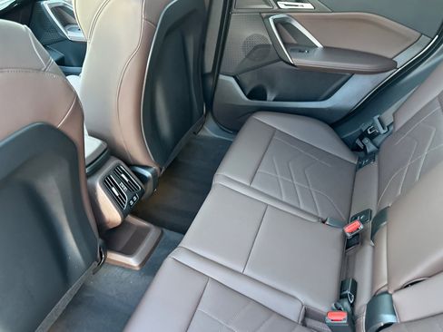 Used 2025 BMW X1 xDrive28i w/ Technology Package image 9