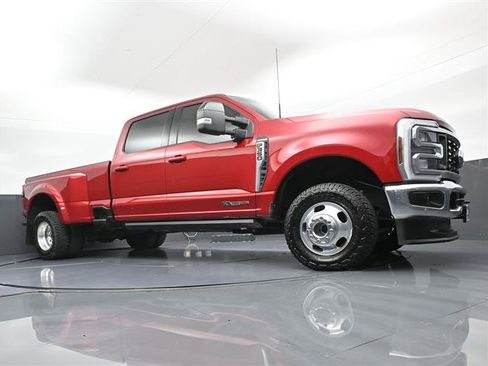 Used 2024 Ford F350 Lariat w/ Lariat Ultimate Package AWD/4WD image 36
