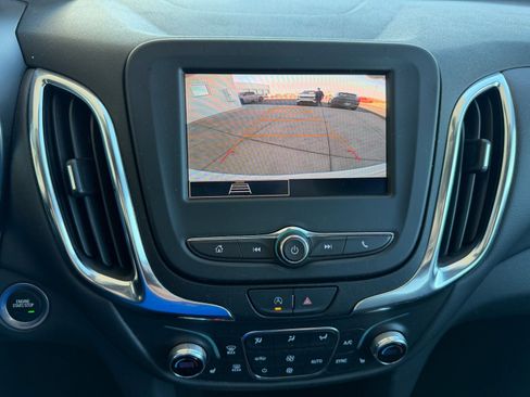 Used 2024 Chevrolet Equinox LT image 11