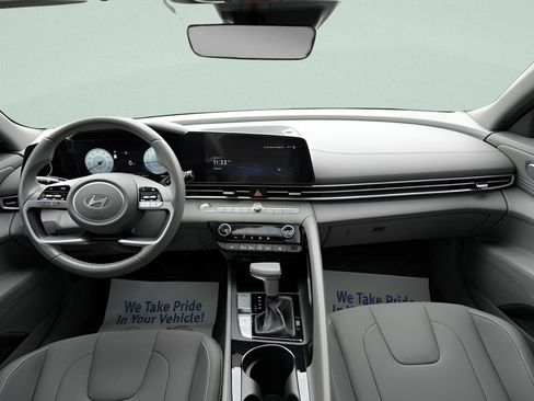 Certified 2024 Hyundai Elantra SEL w/ Convenience Package FWD image 16