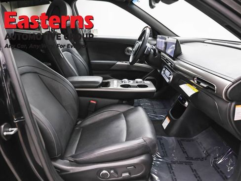 Used 2024 Genesis GV60 Advanced AWD/4WD image 25