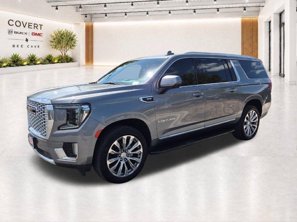 Used 2022 GMC Yukon XL Denali RWD image 4