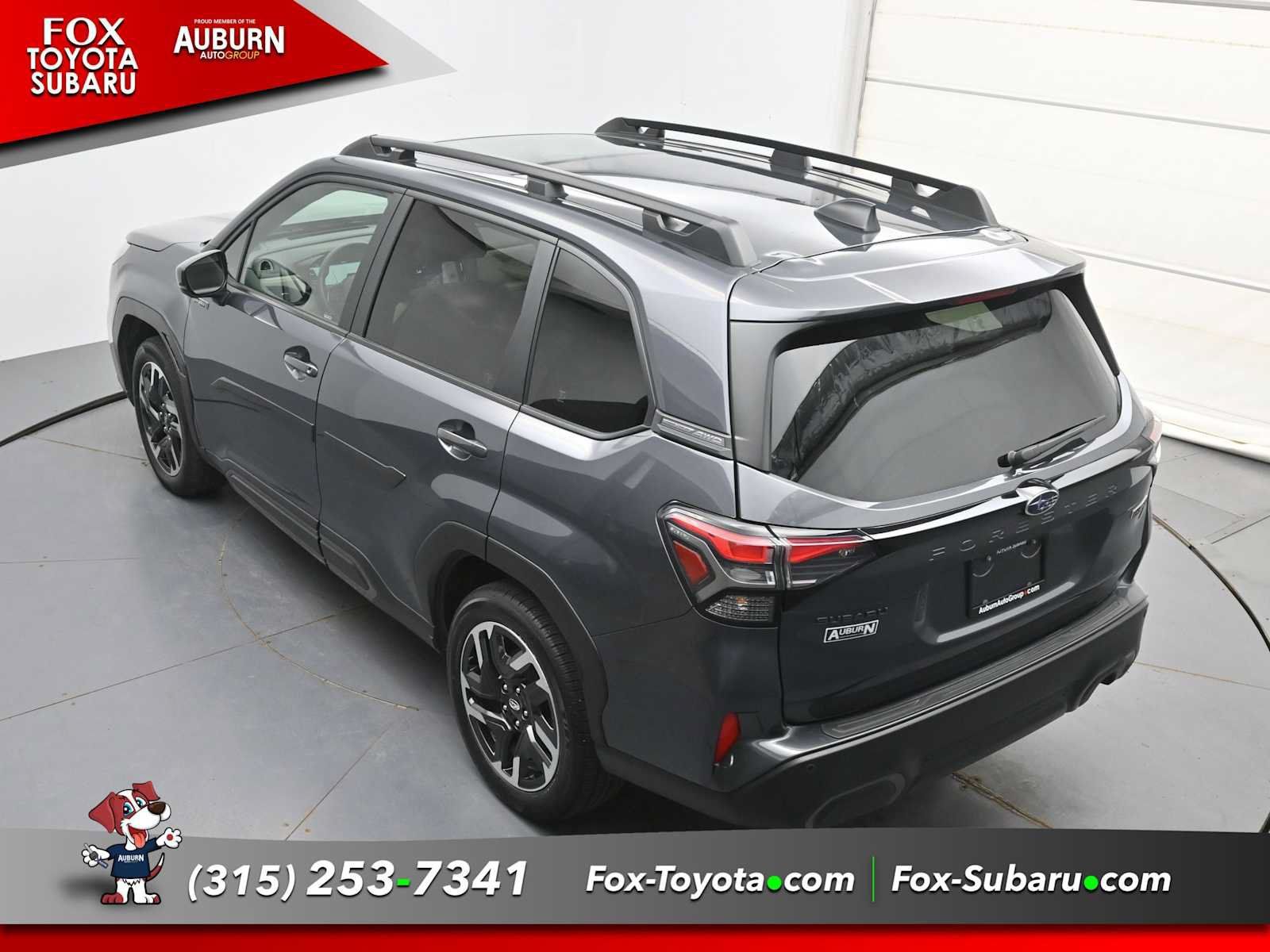 Used 2025 Subaru Forester Limited AWD/4WD image 27