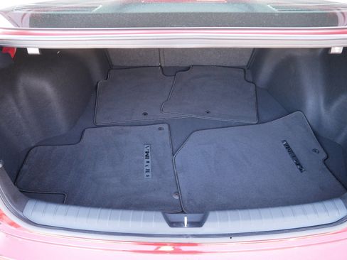 Certified 2019 Kia Optima S image 18