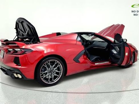 Used 2024 Chevrolet Corvette Stingray Preferred Conv w/ Z51 Performance Package RWD image 19