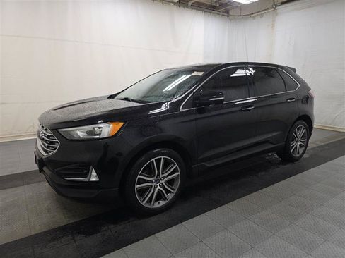 Used 2019 Ford Edge Titanium w/ Canadian Touring Package AWD/4WD image 1