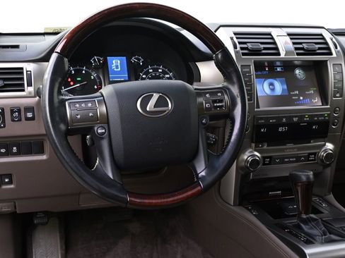Used 2016 Lexus GX 460 w/ Premium Package image 12