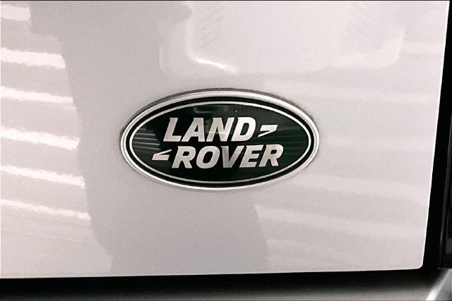 Certified 2023 Land Rover Defender 110 S AWD/4WD image 32