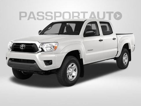 Used 2014 Toyota Tacoma 4x4 Double Cab w/ TRD Off-Road Package image 4