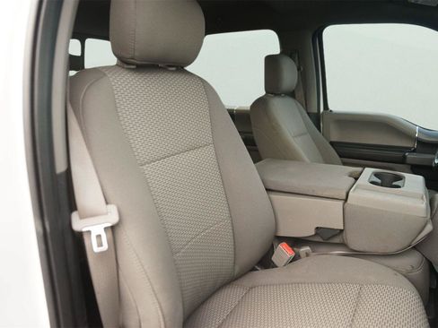 Used 2018 Ford F150 XLT w/ Equipment Group 302A Luxury AWD/4WD image 19