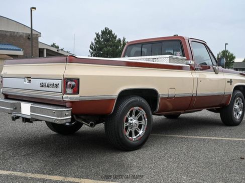 Used 1987 Chevrolet C/K Truck 2500 RWD image 8
