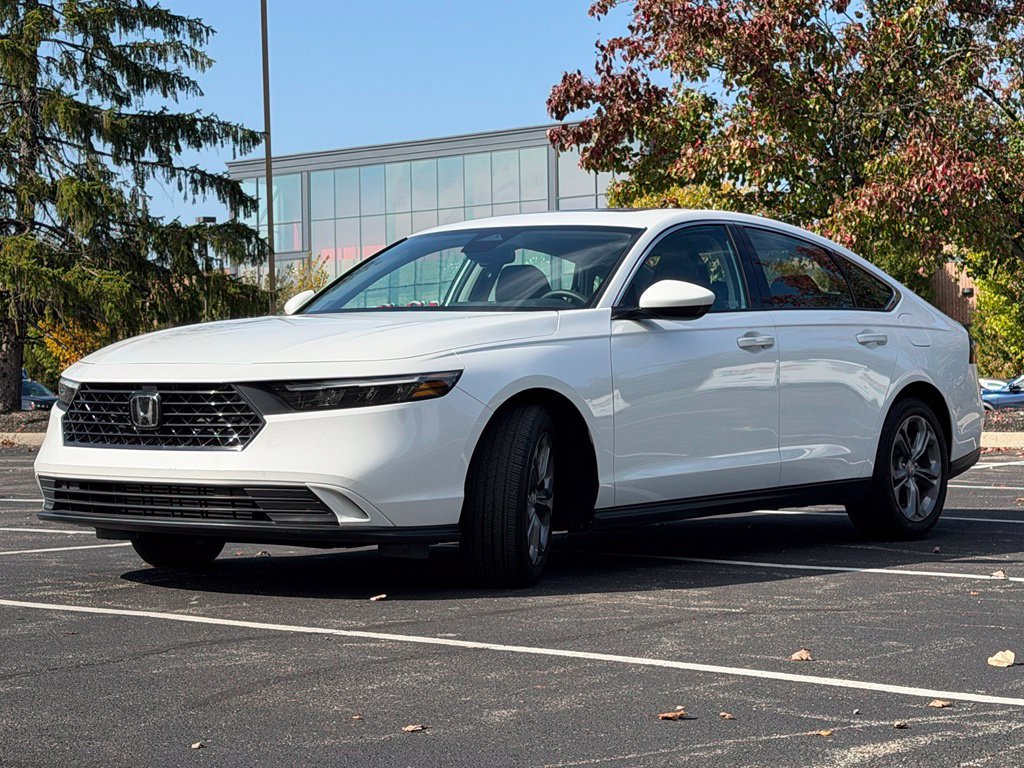 Used 2024 Honda Accord EX image 18