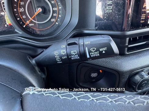 Used 2025 Jeep Wrangler Sport image 40