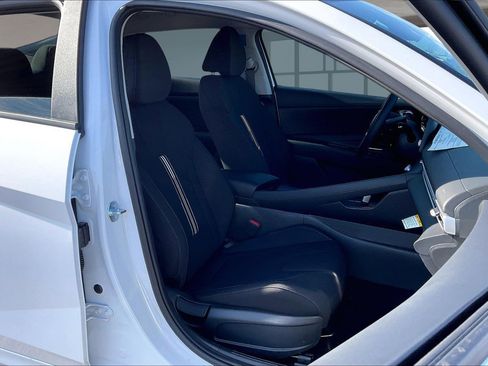 New 2026 Hyundai Elantra Blue image 11