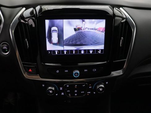 Used 2021 Chevrolet Traverse Premier AWD/4WD image 24