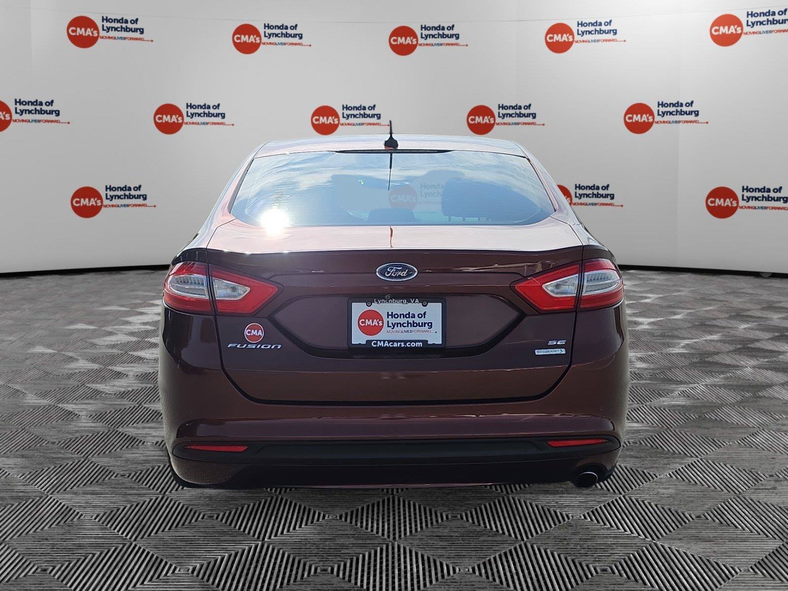Used 2015 Ford Fusion SE w/ Equipment Group 202A FWD image 4