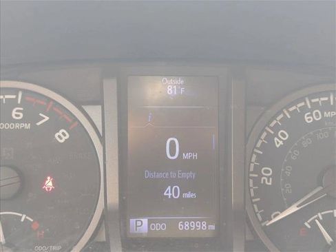 Used 2020 Toyota Tacoma TRD Sport w/ Technology Package image 9