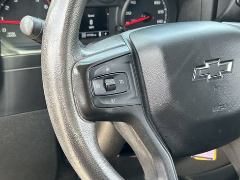 Used 2019 Chevrolet Silverado 1500 Custom Trail Boss AWD/4WD image 28