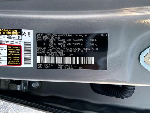 Used 2026 Toyota Grand Highlander FWD image 31