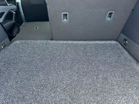 New 2026 Volkswagen Tiguan SE image 14