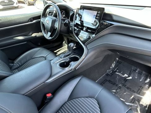 Used 2024 Toyota Camry SE w/ Convenience Package FWD image 13