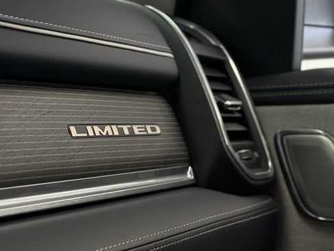 Used 2024 RAM 1500 Limited AWD/4WD image 35