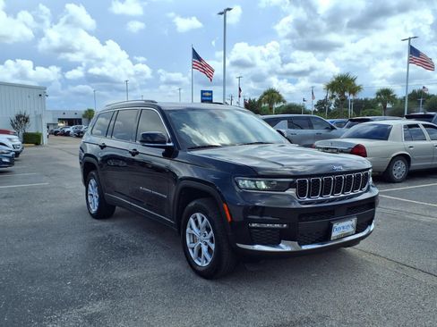 Used 2022 Jeep Grand Cherokee L Limited AWD/4WD image 20