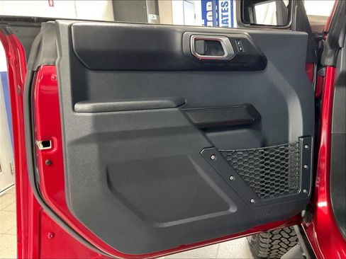 Used 2025 Ford Bronco Badlands AWD/4WD image 9