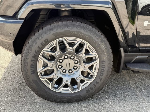 New 2026 GMC Hummer EV SUV AWD/4WD image 8