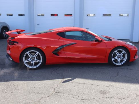 Certified 2024 Chevrolet Corvette Stingray Preferred Cpe w/ 2LT image 11