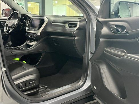 Certified 2020 GMC Acadia SLT w/ Premium Package AWD/4WD image 9