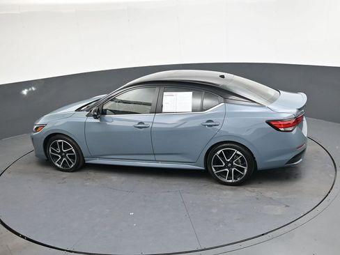 Certified 2025 Nissan Sentra SR w/ SR Premium Package image 34