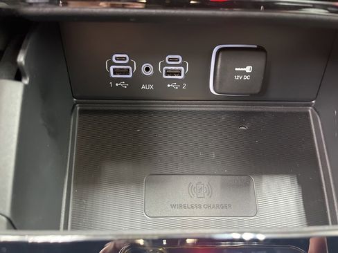 New 2025 Jeep Grand Cherokee Altitude image 17