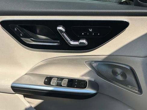 New 2026 Mercedes-Benz C 300 4MATIC Sedan image 34