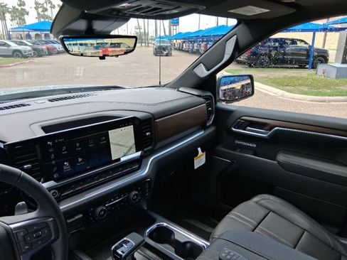 New 2026 Chevrolet Silverado 1500 High Country AWD/4WD image 10