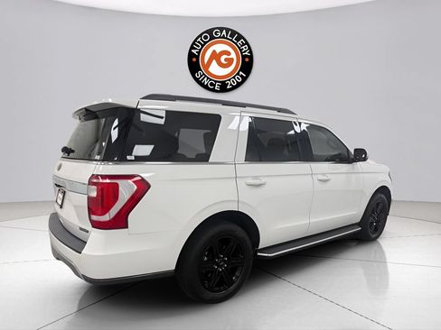 Used 2020 Ford Expedition XLT w/ Equipment Group 202A AWD/4WD image 8