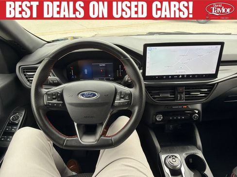 Used 2023 Ford Escape ST-Line w/ Tech Pack #1 FWD image 17