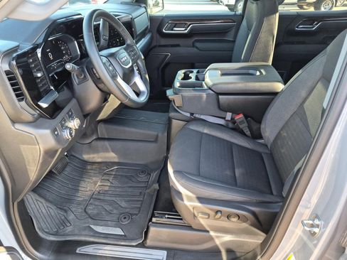 Used 2024 GMC Sierra 1500 Elevation w/ LPO, Elevation Black Package AWD/4WD image 12