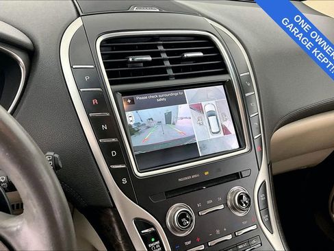 Used 2016 Lincoln MKX Reserve w/ Technology Package image 30