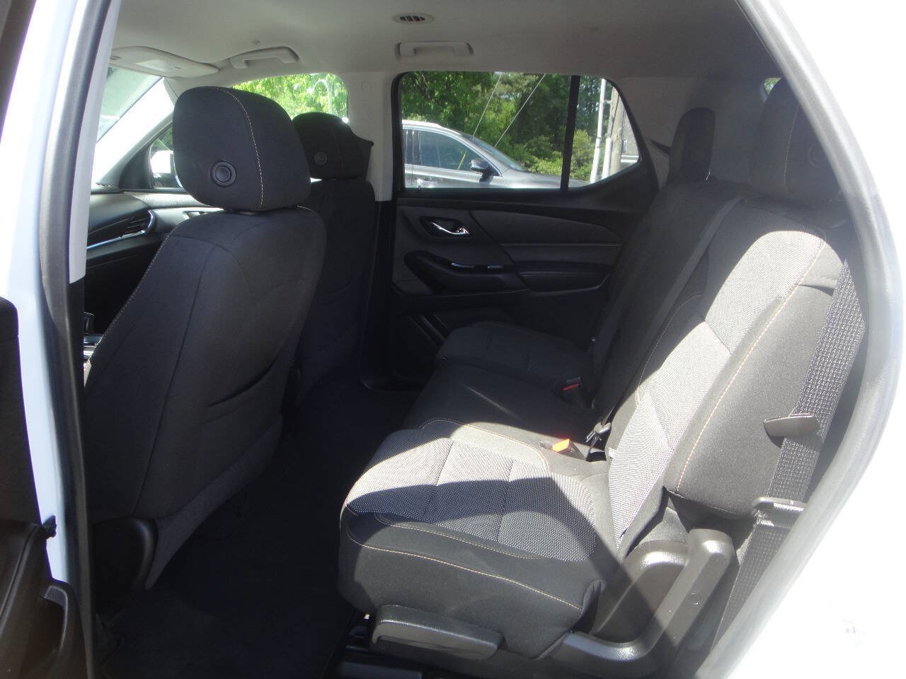 Used 2018 Chevrolet Traverse LT AWD/4WD image 11