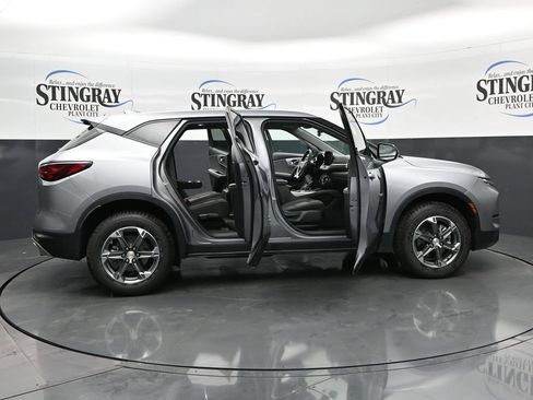 Used 2025 Chevrolet Blazer LT FWD image 36