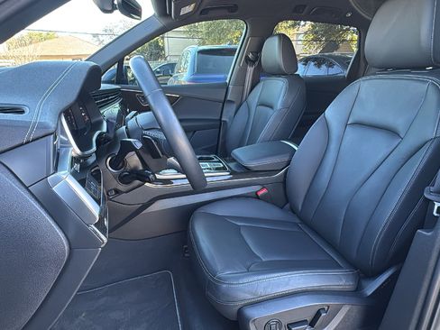 Used 2025 Audi Q7 3.0T Premium w/ Convenience Package image 14