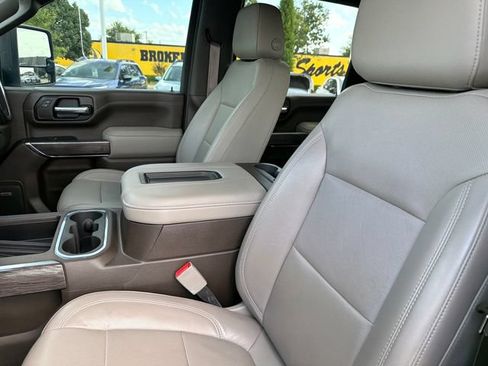Used 2020 Chevrolet Silverado 2500 LTZ w/ LTZ Premium Package AWD/4WD image 19