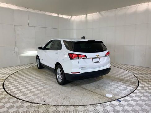 Used 2023 Chevrolet Equinox LS w/ LS Convenience Package FWD image 19
