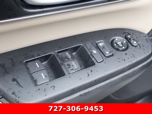 Used 2022 Honda CR-V Touring image 17
